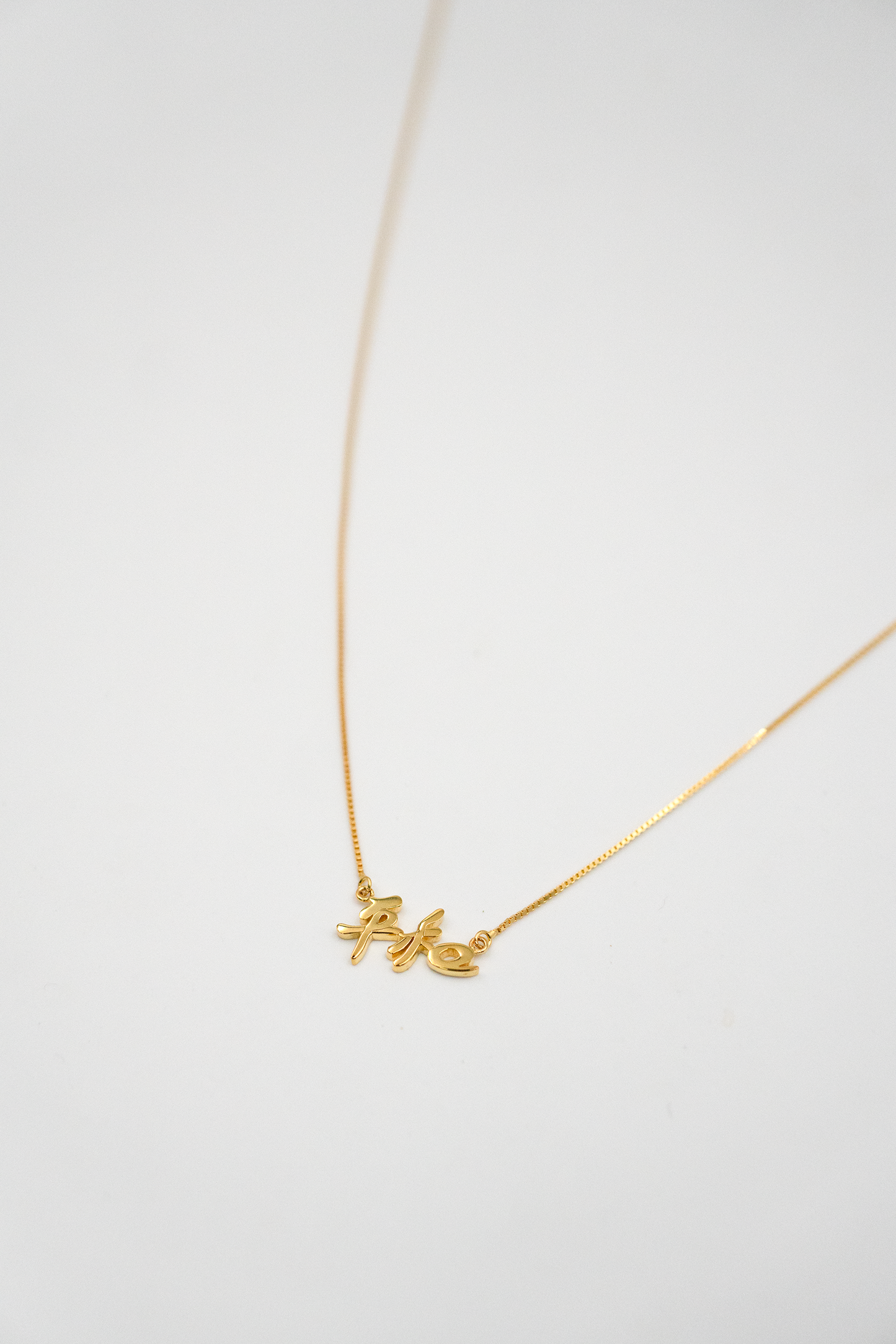 SHALOM Pendant Necklace